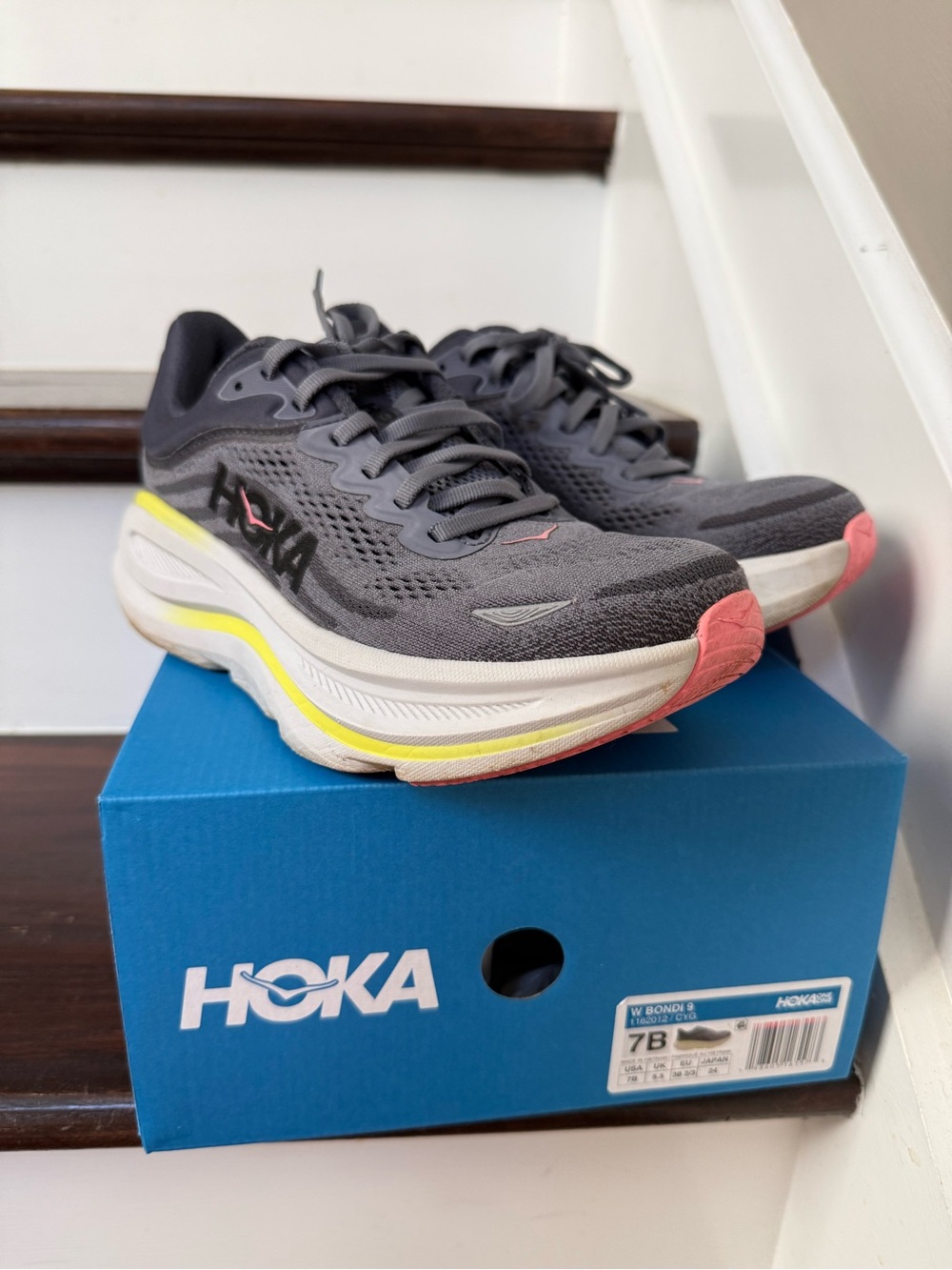 Hoka Bondi 9 Sneakers